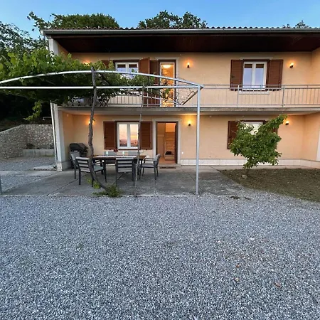Snjezana Casa de Férias Grižane